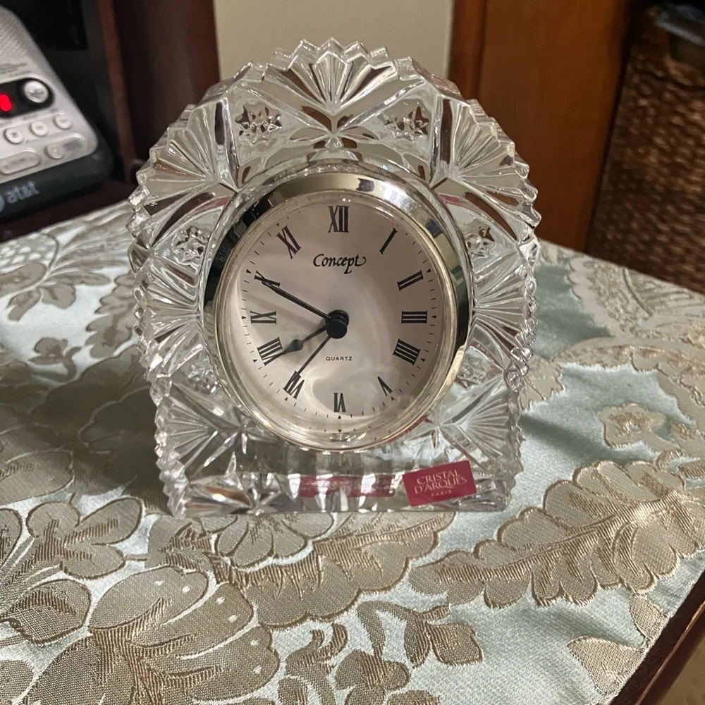 J.g Durand art concept quart cut crystal
